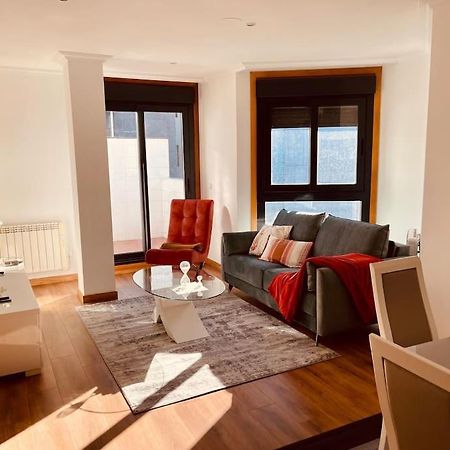 Apartamento Centrico Y De Diseno Con Parking Vigo Kültér fotó
