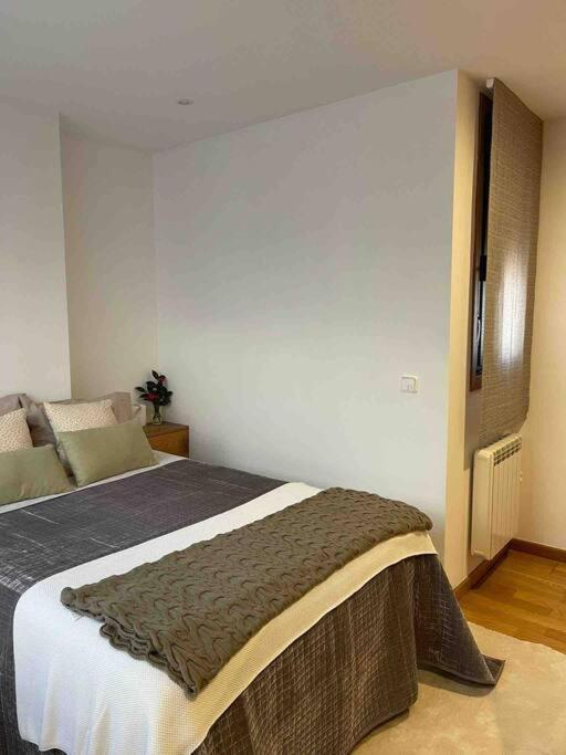 Apartamento Centrico Y De Diseno Con Parking Vigo Kültér fotó