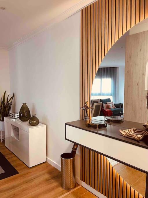 Apartamento Centrico Y De Diseno Con Parking Vigo Kültér fotó